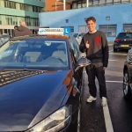 Rijles in Voorburg met leerling en instructeur van Driving4All