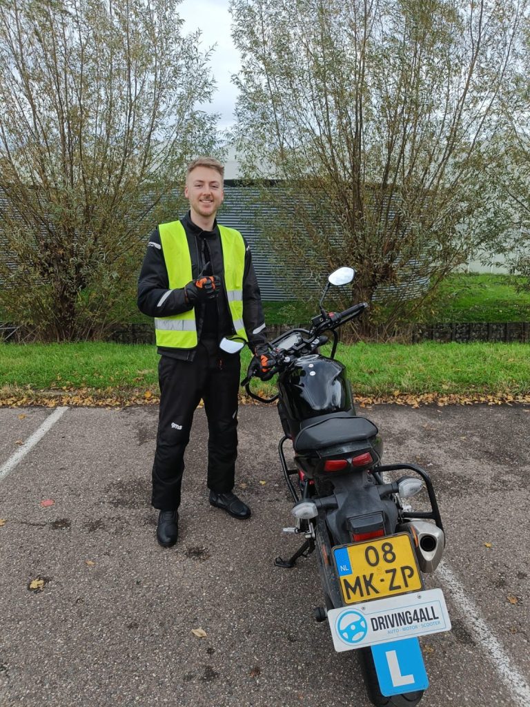 Motorrijles in Delfgauw