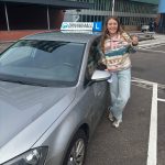 Rijswijk CBR auto geslaagd meisje